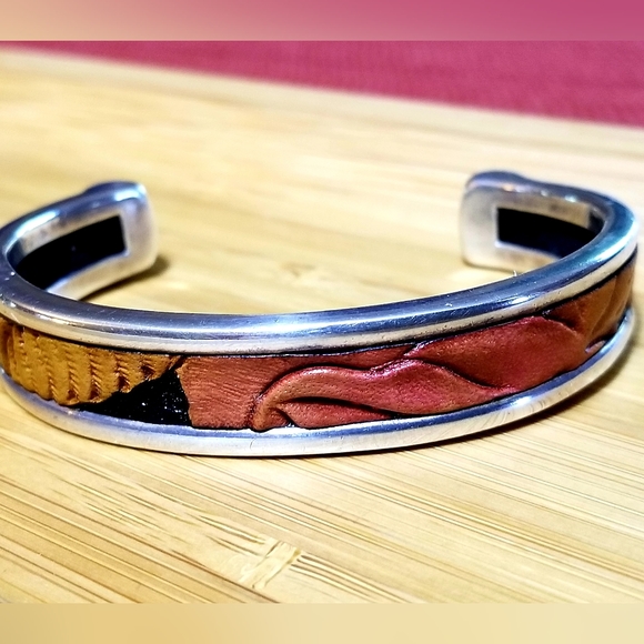 VERY RARE Silpada Sterling Silver & Leather Cuff Bracelet - Picture 3 of 12